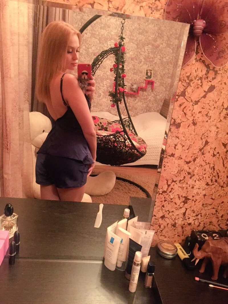 Проститутка Рима с 4 размером груди предлагает интим услуги у метро Петроградская  +7(981)294-39-94 