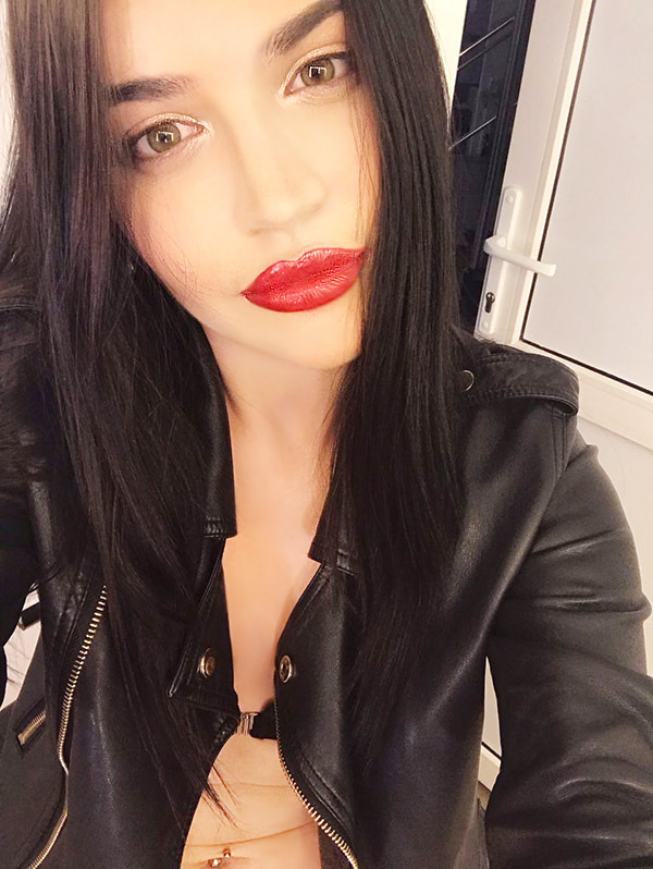 Индивидуалка Питера Арина с 2 размером груди предлагает интим услуги у метро Лиговский проспект  +7(911)263-23-04 - фото 2