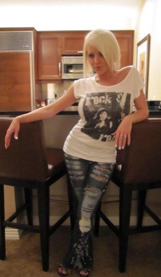 Проститутка Питера Анжелика с 4 размером груди предлагает интим услуги у метро Василеостровская  +7(981)294-39-94 - фото 2