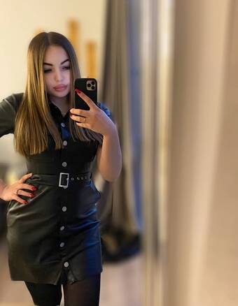 Проститутка Юлия +7(911)737-42-93 Питера